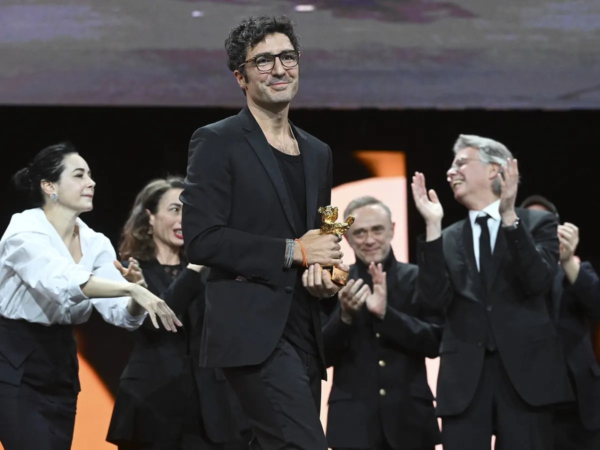 „Yellow Letters” a câștigat Ursul de Aur. Care sunt cele două filme românești premiate la Berlinala 2026
