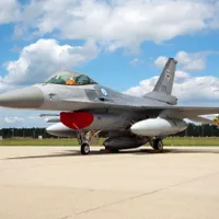 Polonia este pregătită să aprovizioneze Ucraina cu avioane de război, spune premierul Poloniei - FOTO: Profimedia