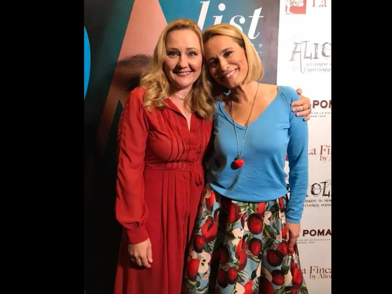 Cu cât era plătită Elena Lasconi la Pro TV. Nu se putea compara cu Andreea Esca - Foto: Facebook / Elena Laconi