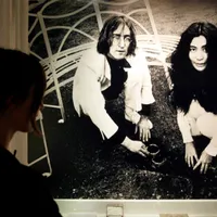Expoziție de fotografii dedicată lui John Lenon-Profimedia Images