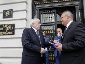 Ciucă și Isărescu - Foto: INQUAM Photos/ Octav Ganea