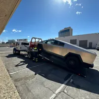 Șoferul unei Tesla Cybertruck a rămas fără direcție și frâne: „Defecțiune catastrofală” - Foto: X/Twitter/Matthew Chiarello