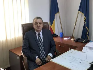 Şeful autorităţii comunitare a câştigat 42.000 de euro. Ministrul vrea să-i taie leafa - Foto: anrsc.ro