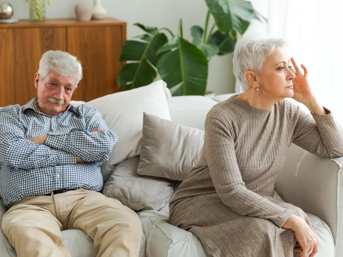 Pensionari supărați la pensie - Foto: Freepik