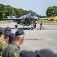 VIDEO Ce rachete incredibile pune România pe avioanele F-35 cumpărate cu 200.000.000$ bucata? - Foto: Profimedia Images