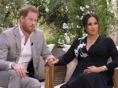 Prințul Harry și Meghan Markle - Foto: Sky News