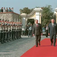 Ion Iliescu e internat la Terapie Intensivă. Ce spun medicii despre starea de sănătate? Foto: Profimedia Images (fotografie cu caracter ilsutratiiv)