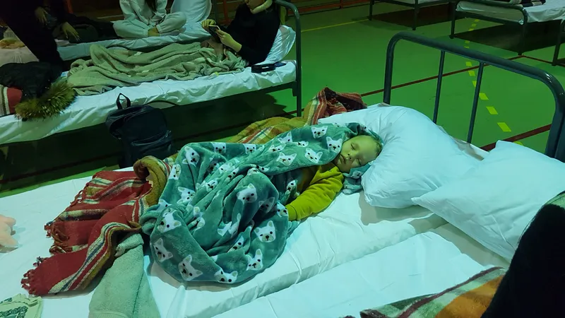 centrul refugiați Bucecea/foto:newsweek.ro