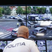 Trafic infernal în București la orele de vârf - Foto: INQUAM PHOTOS / George Călin