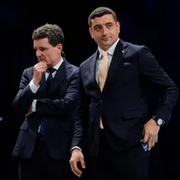 Nicușor Dan și George Simion. Cine are șanse mai mari să câștige alegerile prezidențiale. Care este pericolul pentru România Foto: INQUAM Photos/Mălina Norocea