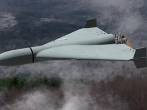 Prima dronă rusească Shahed controlată prin radio și dotată cu inteligență artificială, descoperită în Ucraina. Ce avantaje are