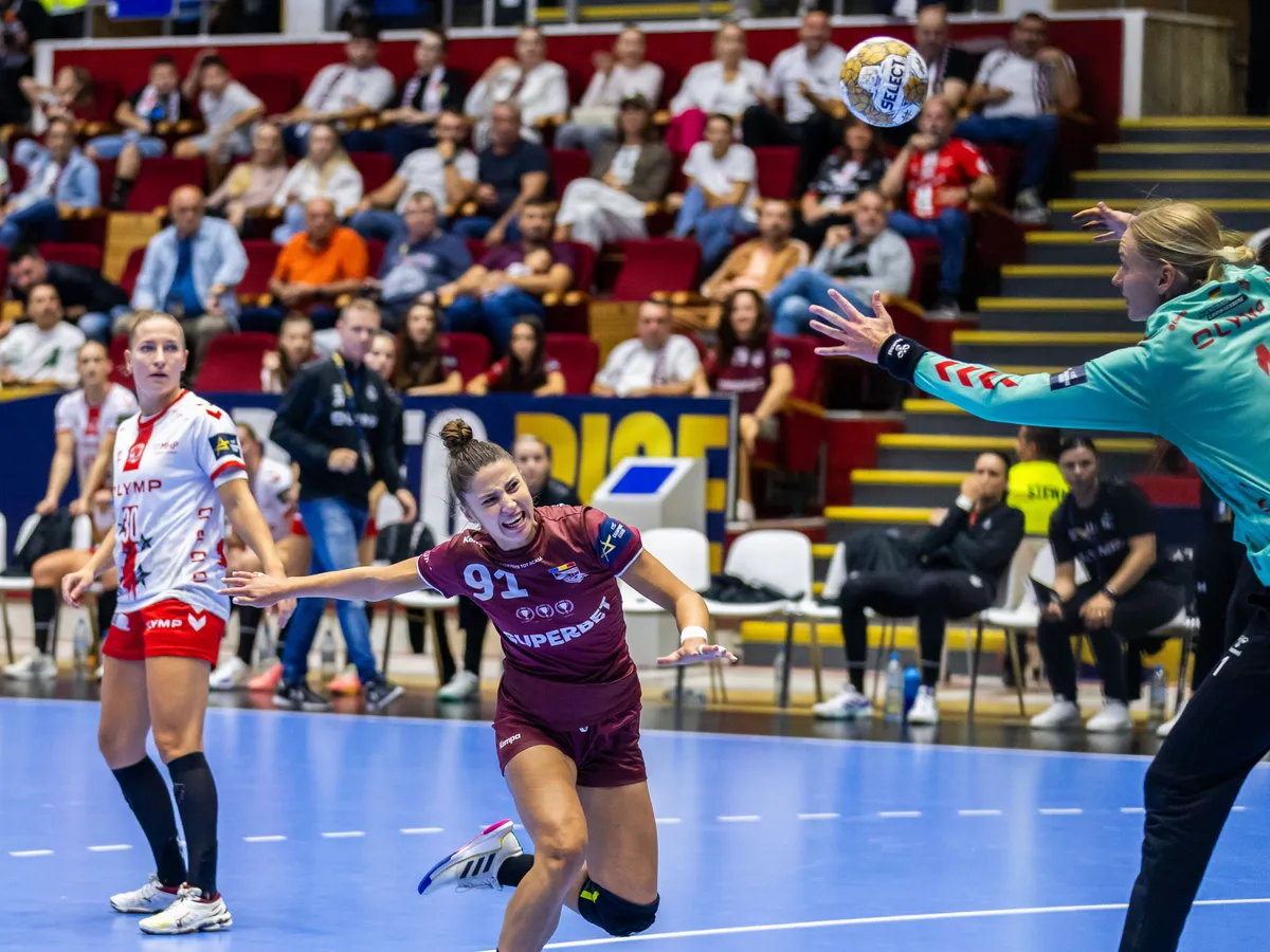 Handbal feminin: Antrenorul Laurent Bezeau şi-a reziliat contractul cu CS Rapid Bucureşti