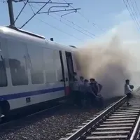 Un tren „Săgeata albastră” a luat foc la Jegălia. Pasagerii au fost evacuați. Foto Club Feroviar