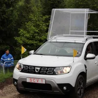 Cresc taxele pentru mașinile vechi. Ce solicită directorul Dacia România? Foto: Freepik (fotografie cu caracter ilustrativ)