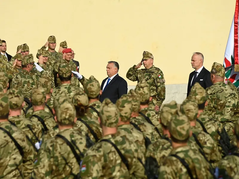 Nu este prea clar dacă Viktor Orban vrea să modernizeze armata ungară sau să-i îndepărteze pe ofițerii care au legături bune cu NATO Foto: profimediaimages.ro