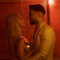Andreea Bălan și Jador în videoclipul melodiei „Cu inima ta”. - Foto: Facebook/Jador