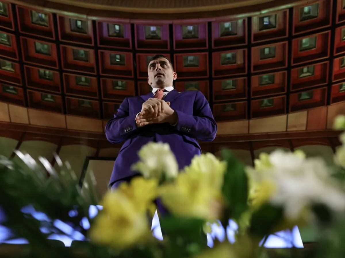 Preşedintele AUR, George Simion, susţine o conferinţă de presă - Foto: INQUAM PHOTOS/Sabin Cirstoveanu