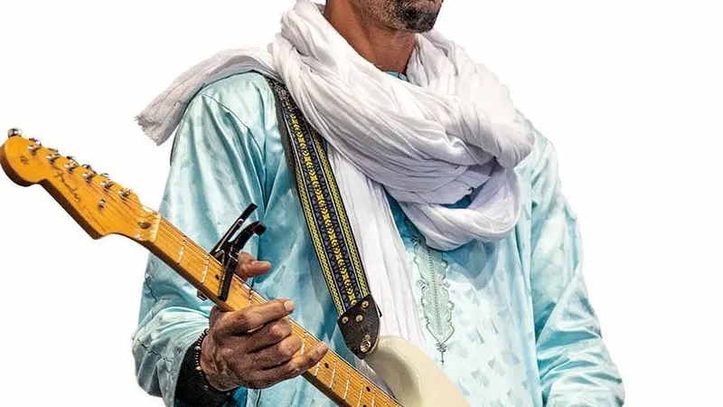 Chitaristul african Mdou Moctar 