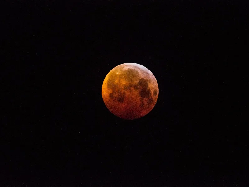 China a descoperit un cristal pe Lună, combustibil de fuziune nucleară/foto: Profimedia Images