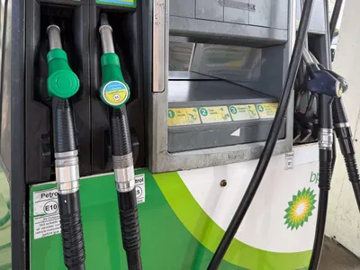 Pompă de carburanţi în Comitatul Surrey, Anglia - Foto: Profimedia Images