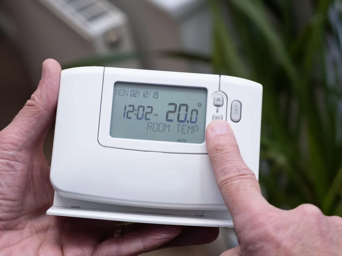 Termostat centrala termică - Foto: Profimedia images