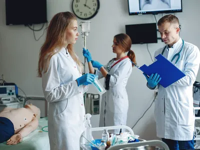 Motivul pentru care un spital nu-și poate folosi angiograful de 500.000 € deși este funcțional - Foto: Freepik (rol ilustrativ)