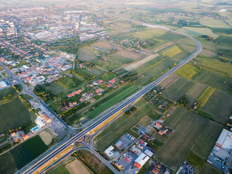 Varianta ocolitoare a municipiului Satu Mare, în lungime de aproape 20 de kilometri, a fost dată în circulaţie. Foto: Kereskényi Gábor, Facebook