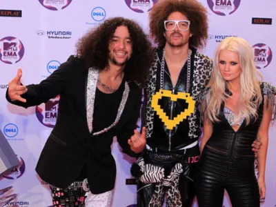 A murit Lauren Bennett, interpretă a piesei „Party Rock Anthem” a formației LMFAO şi membră a trupei G.R.L. Artista avea 37 de ani