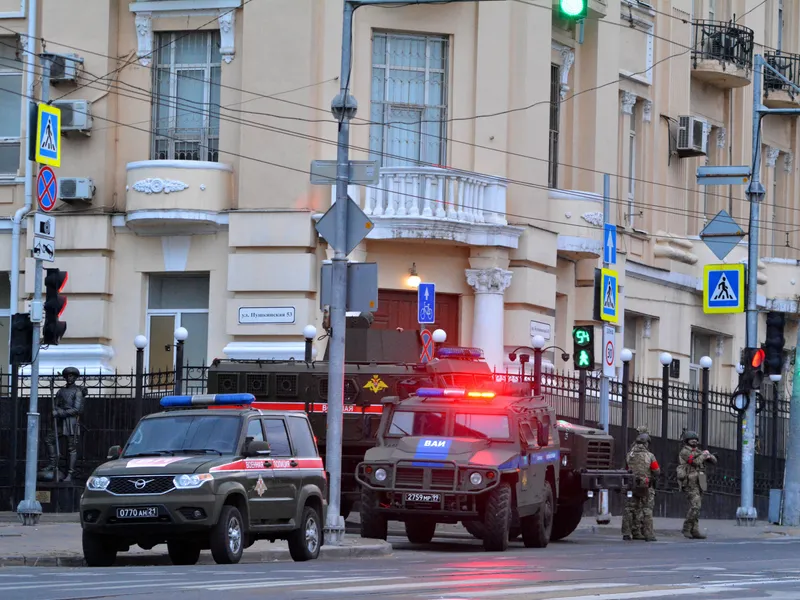 Armata e în stradă - Foto: Profimedia Images