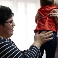 Fetiță luată în plasament, moartă din cauza unui cucui. Asistenta maternală nu a acordat importanță - Foto: Profimedia / imagine cu caracter ilustrativ