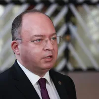 Bogdan Aurescu, ministrul Afacerilor Externe, anunță redeschiderea ambadasei la Kiev/ FOTO: https://www.facebook.com/mae.romania