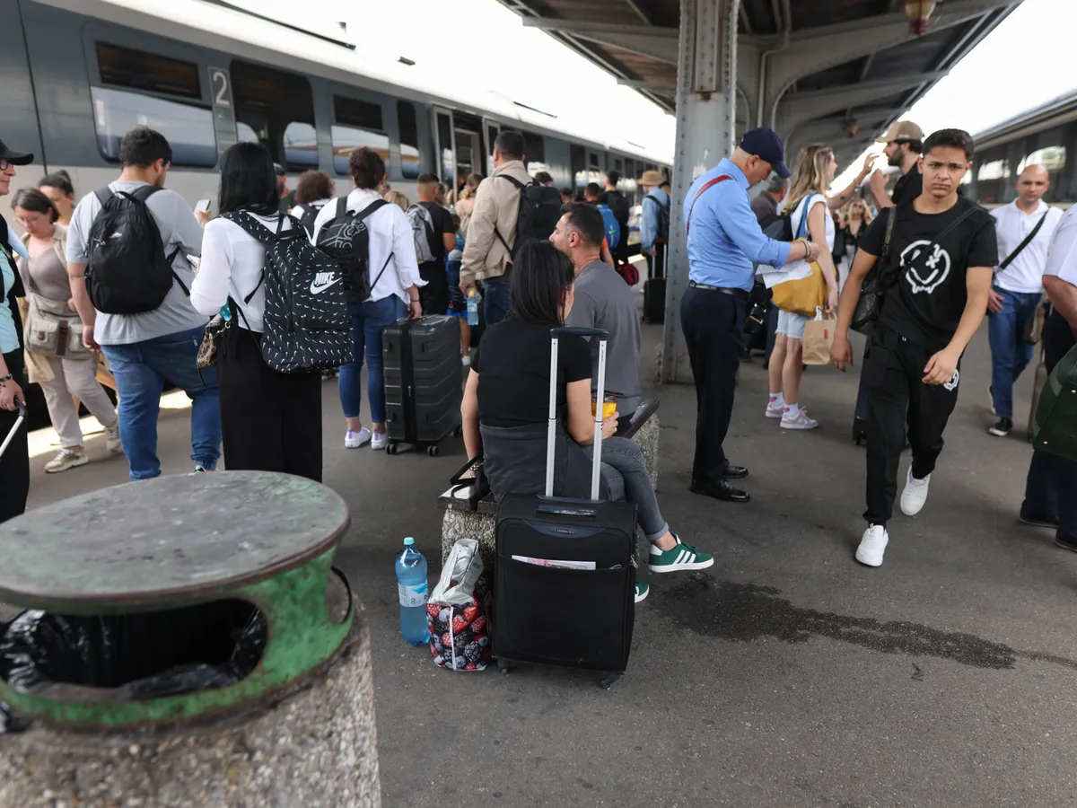 Trafic feroviar în condiţii de avarie spre şi dinspre litoral. ntârzieri de sute de minute - FOTO Inquam Photos / George Călin