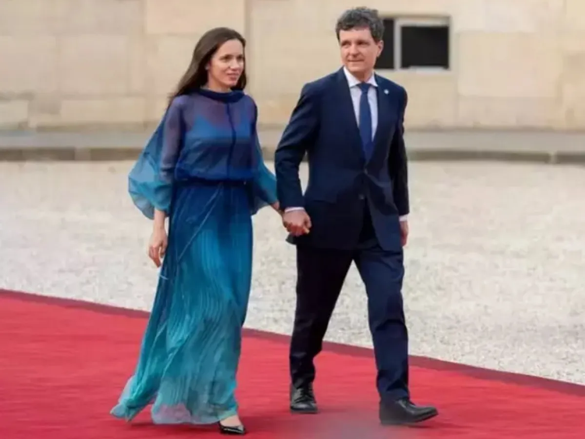 Top 5 rochii purtate de partenera președintelui Nicușor Dan în aparițiile publice, comentat de specialiști