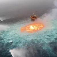 Incendiu pe platforma petrolieră a companiei mexicane de stat Pemex. Cel puțin cinci oameni au murit/FOTO: Twitter/CNN Weather Center