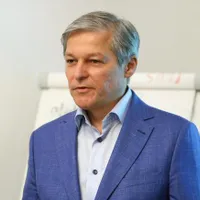 Dacian Cioloș a fost luat peste picior de foștii colegi/ Foto: Facebook