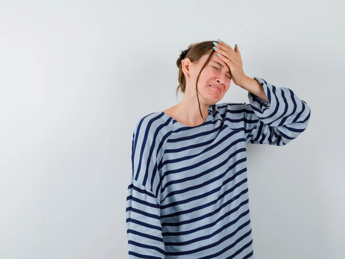 Femeie cu durere de cap - Foto: Freepik (Imagine cu rol ilustrativ)