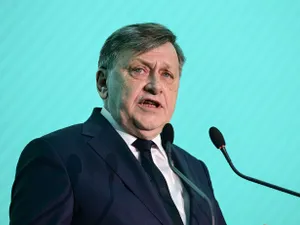 Crin Antonescu, după aflarea rezultatului: Plec din această încercare cu fruntea sus - Foto: Profimedia Images