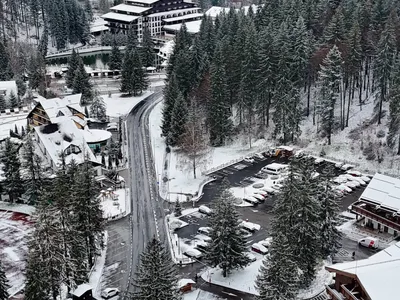 Drumul spre Poiana Brașov, în reparații. Zidul de susținere al șoselei s-a surpat pe 25 de metri - Foto: Facebook/Poiana Brasov - Caracter ilustrativ