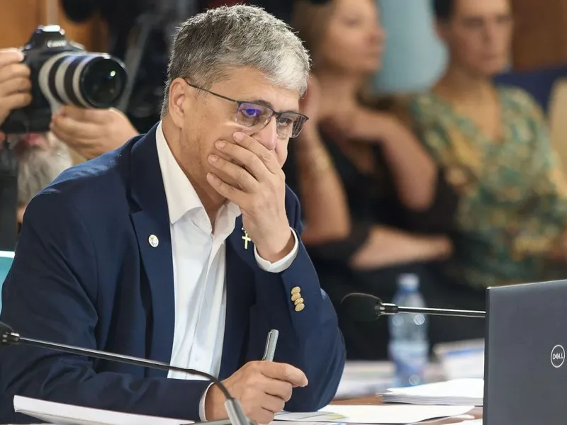 Ministrul Marcel Boloş, în timpul unei şedinţe de Guvern - Foto: Profimedia Images