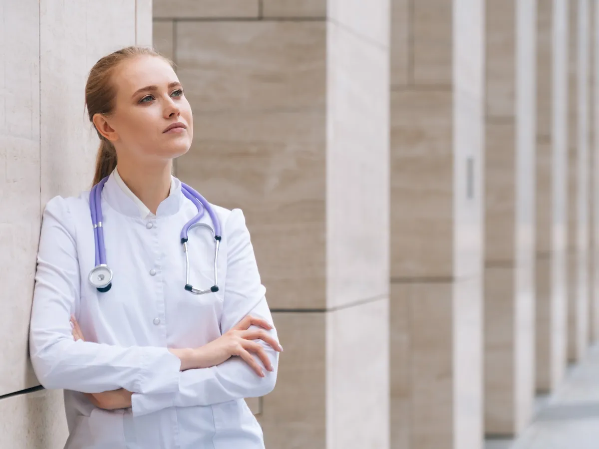 Grila de salarizare din spitale și plata gărzilor, schimbată. Sporul pentru condiții periculoase va scădea