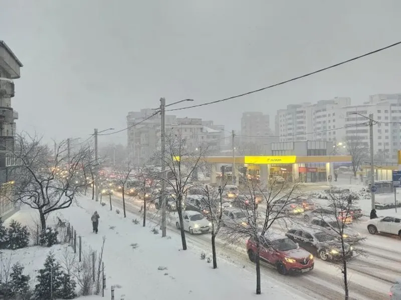 O companie a luat decizia să-și cazeze angajații la hotel din cauza vremii: „Am închiriat camere” - Foto: Ziarul de Iași