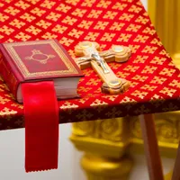 Ziua Sfintei Cruci, o sărbătoare cu cruce roșie în calendarul ortodox. Ce este bine să dai de pomană Foto: Profimedia Images (fotografie cu caracter ilustrativ)