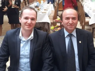 Tudorel Toader nu va mai ține cursuri la UAIC. Fiul său, Alexandru Toader, nu va mai preda, chiar dacă scapă de arestul preventiv  