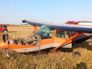 Aterizare forţată pe aeroportul din Tuzla. Două persoane rănite au ajuns la spital - Foto: Observator