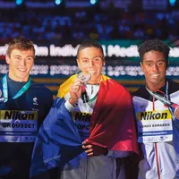 David Popovici,  Maxime Grousset și Joshua Liendo Edwards (sus - de la stânga la dreapta) - Foto: INQUAM PHOTOS/ Alex Nicodim