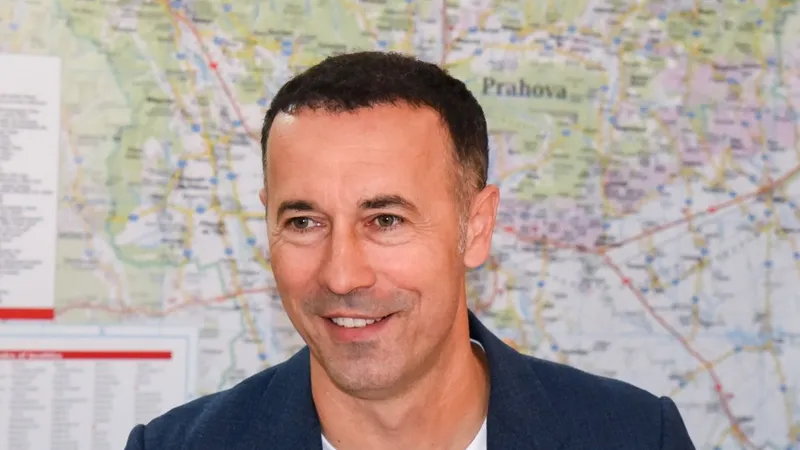 Iulian Dumitrescu, prim-vicepreşedinte PNL: Aş desfiinţa Ministerul Familiei - Foto: Facebook/Iulian Dumitrescu