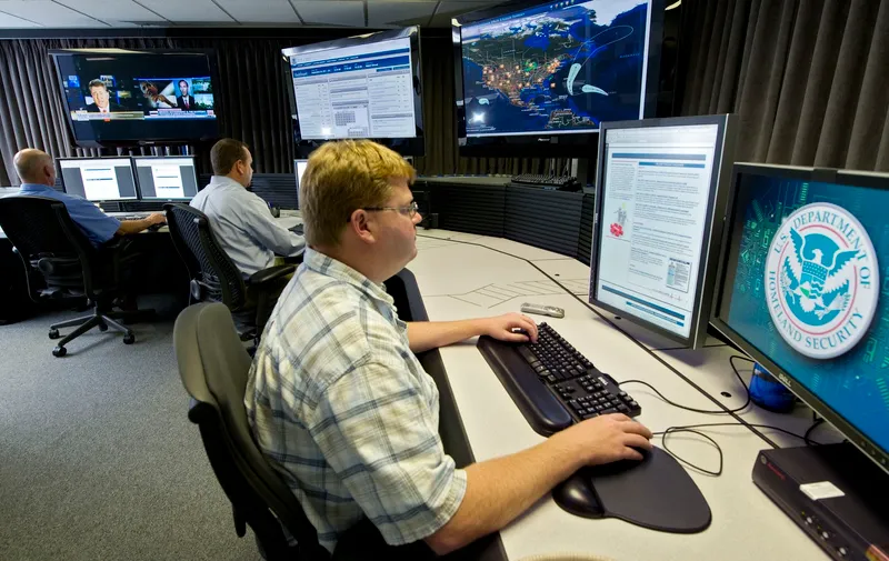 Statelor membre ale UE să facă schimb &icirc;n siguranță de informații sensibile legate de apărare - Foto: Profimedia Images (imagine cu rol ilustrativ)