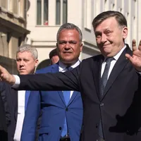 Crin Antonescu, despre care sunt priorităţile viitorului preşedinte al României - Foto: Profimedia Images