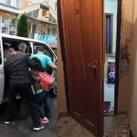Turcii sechestrați au fost duși într-o direcție necunoscută. Foto Cotidianul.md
