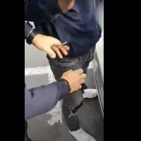 Droguri cu acetonă şi spray de insecte - Foto: captură video YouTube/Claudia Stanciu - Se intampla in Valcea